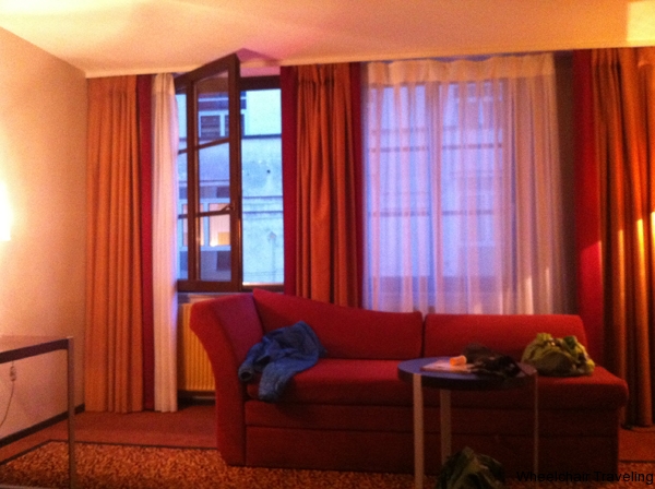 small_Dylan_y Munich hotel_5