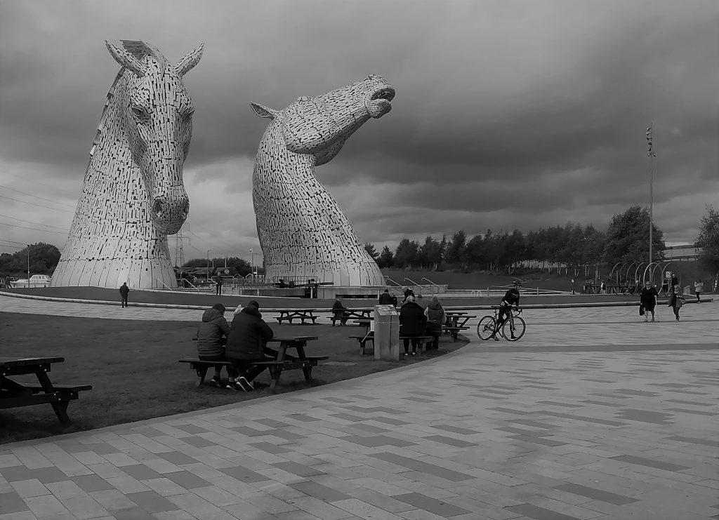 Scotland: The Helix, Kelpies + Nearby Attractions